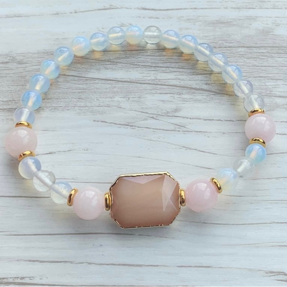 Beaded gemstone crystal bracelet